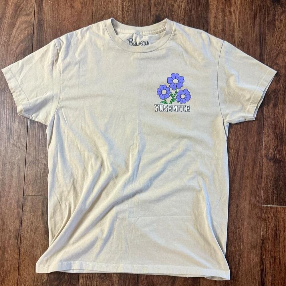 Women’s M Bowery Supply Co Yosemite National Park Floral Graphic T Shirt